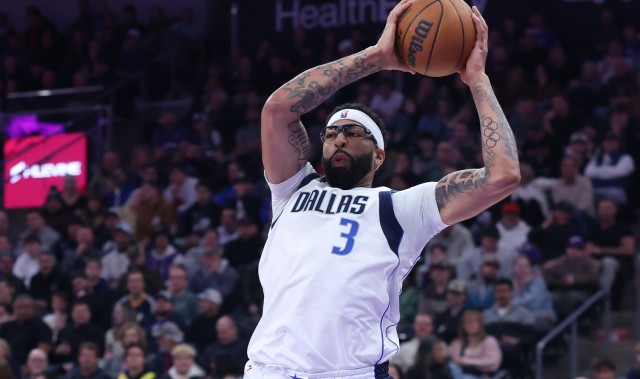 开云体育官网-香波特：健康的浓眉谁都想要 就如大家说追梦该走但都想当他队友