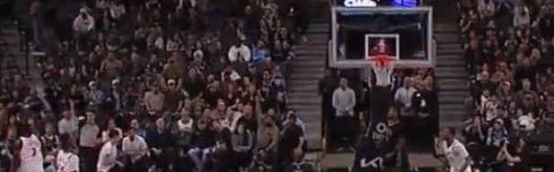 开云-彻底发飙！文班亚马遭祖巴茨撂倒：裁判对我不公